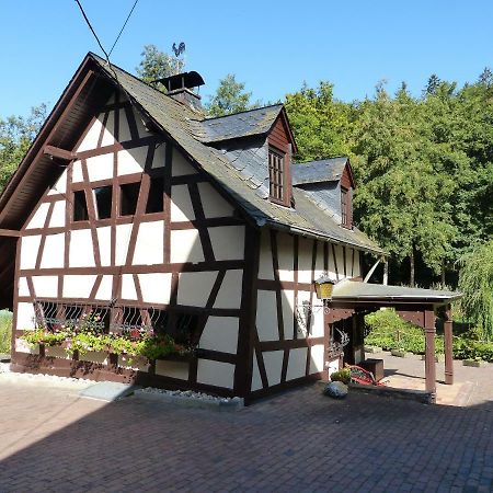 Gastehaus Eponada Vila Weisel Exterior foto